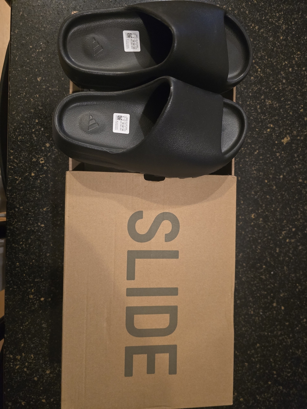 Adidas YEEZY Slide, Size 6M, Onyx